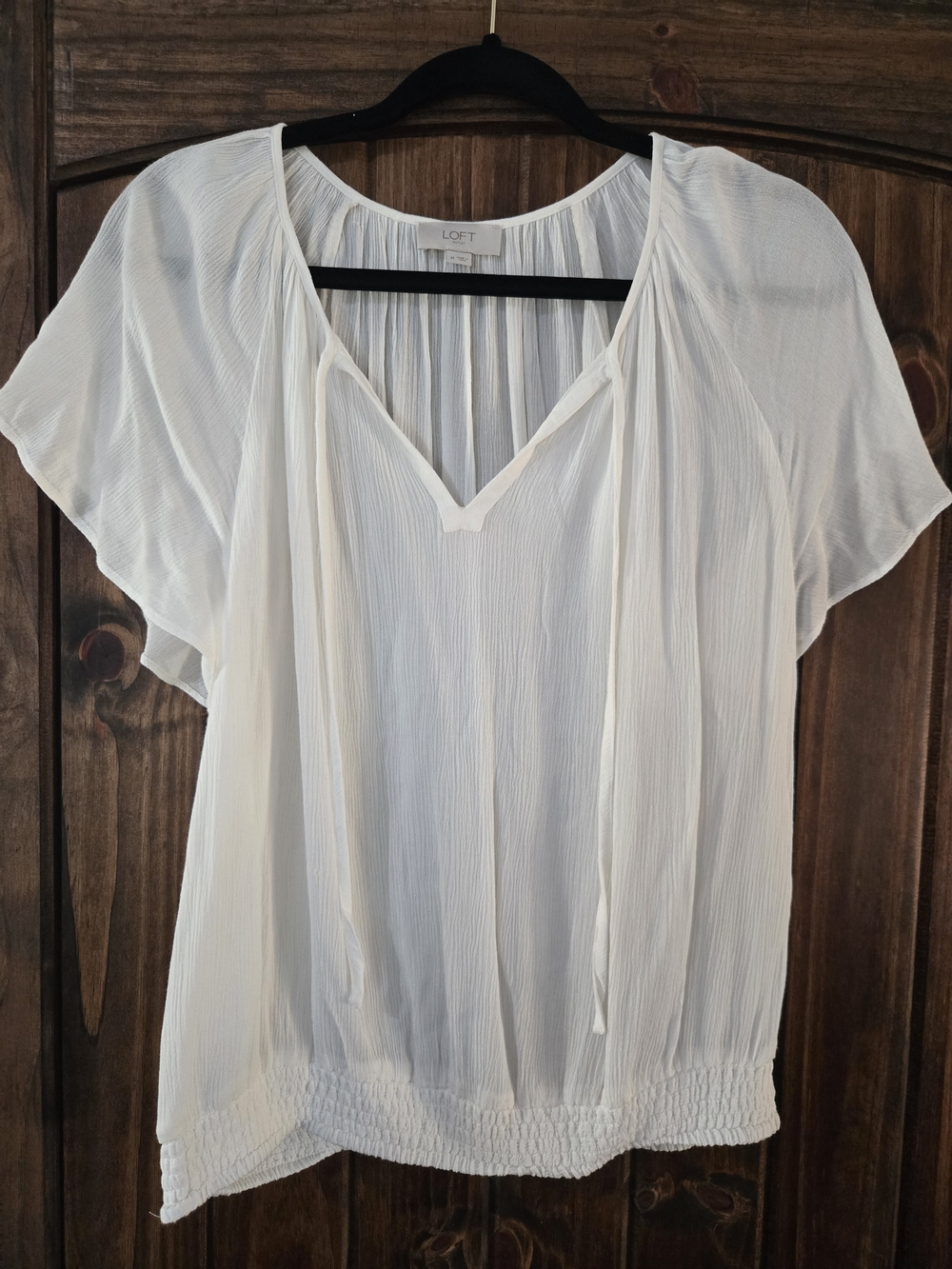 LOFT Cream V-Neck Flutter Sleeve Blouse